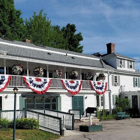Windrifter Resort Wolfeboro Exterior photo