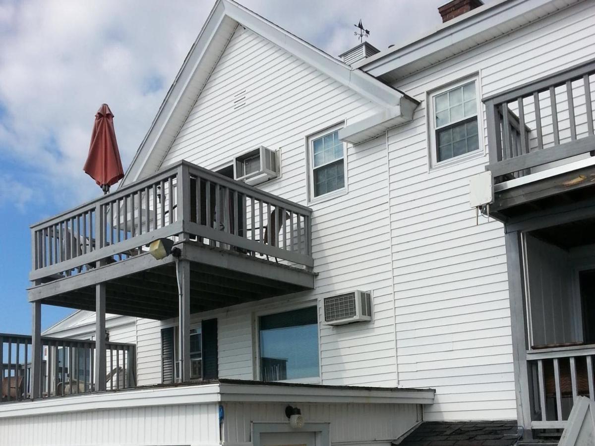 Windrifter Resort Wolfeboro Exterior photo