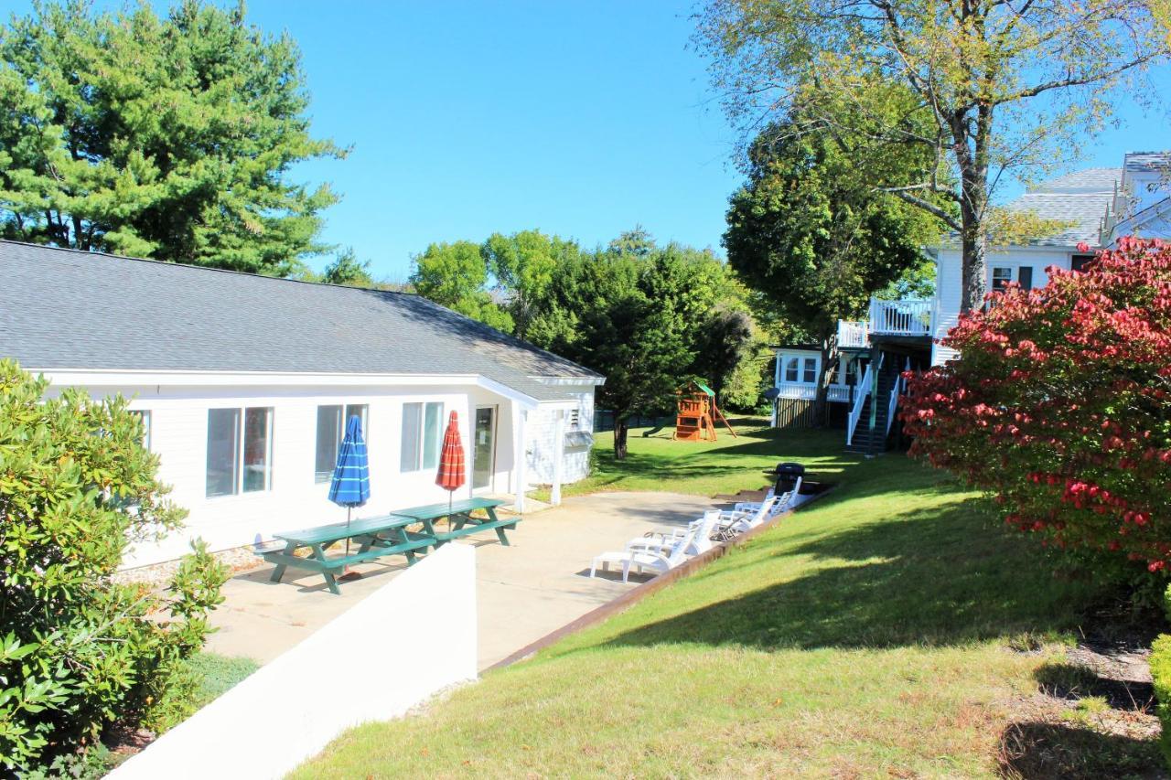 Windrifter Resort Wolfeboro Exterior photo