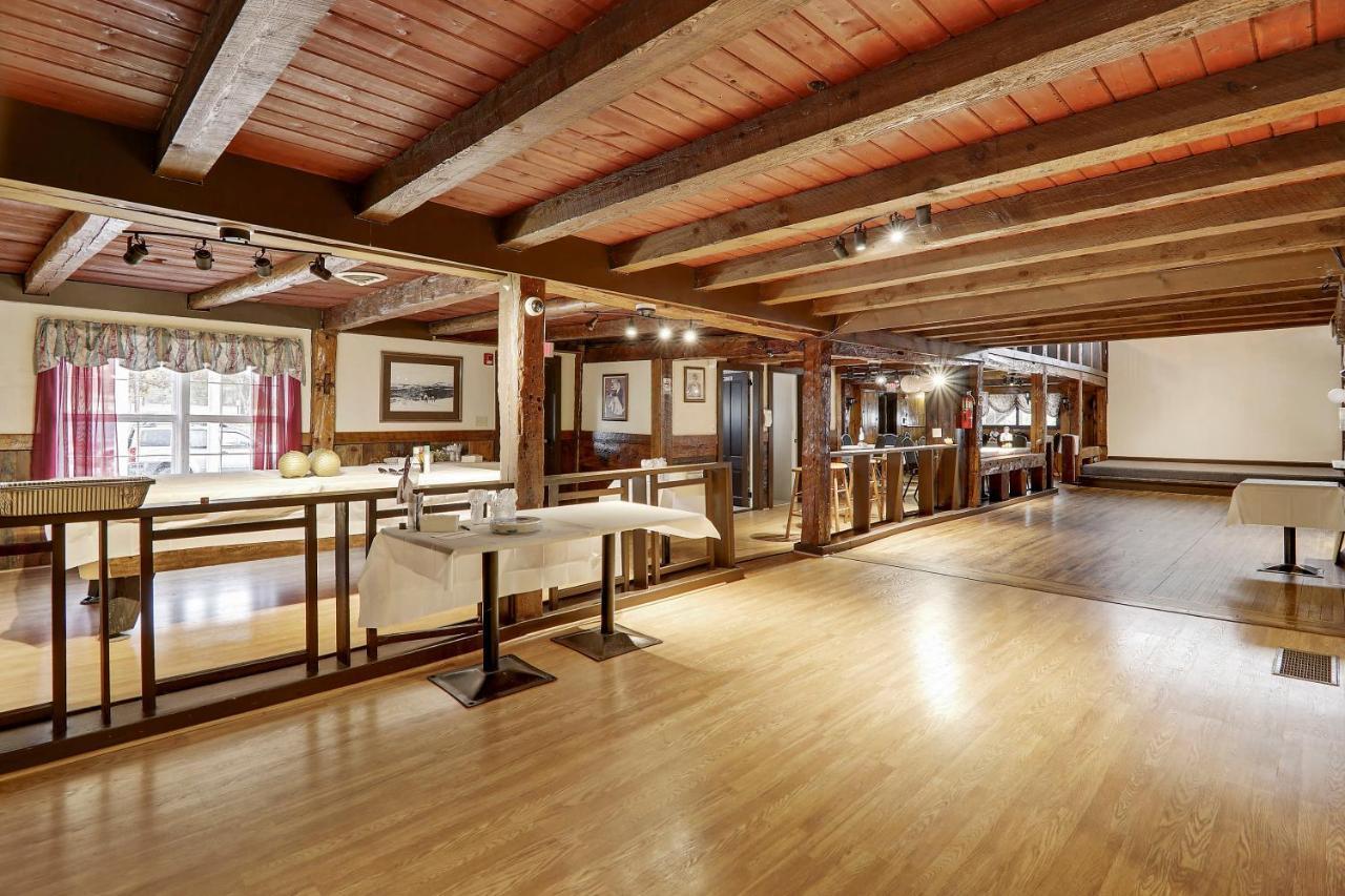 Windrifter Resort Wolfeboro Exterior photo