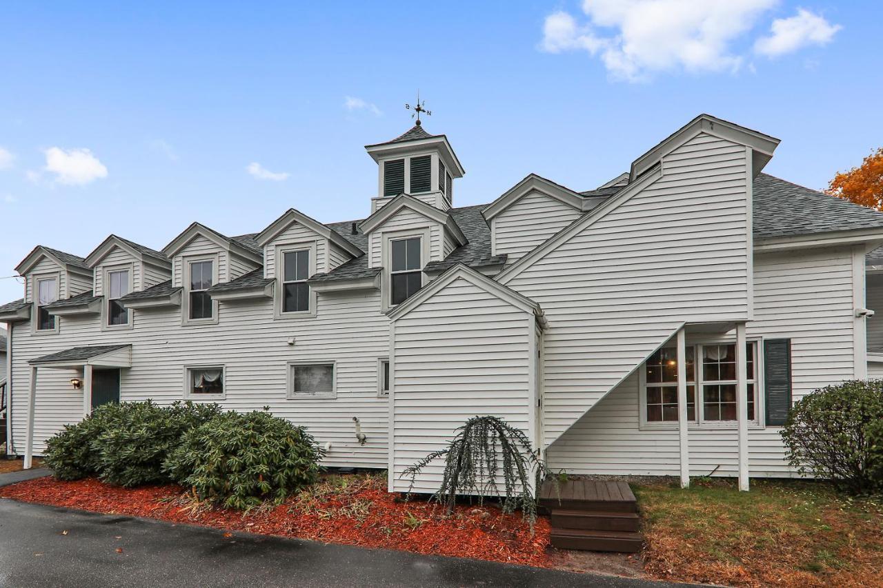 Windrifter Resort Wolfeboro Exterior photo